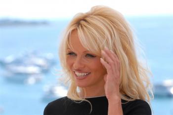 Pamela Anderson Blonde Blonder Photocall 10.jpg