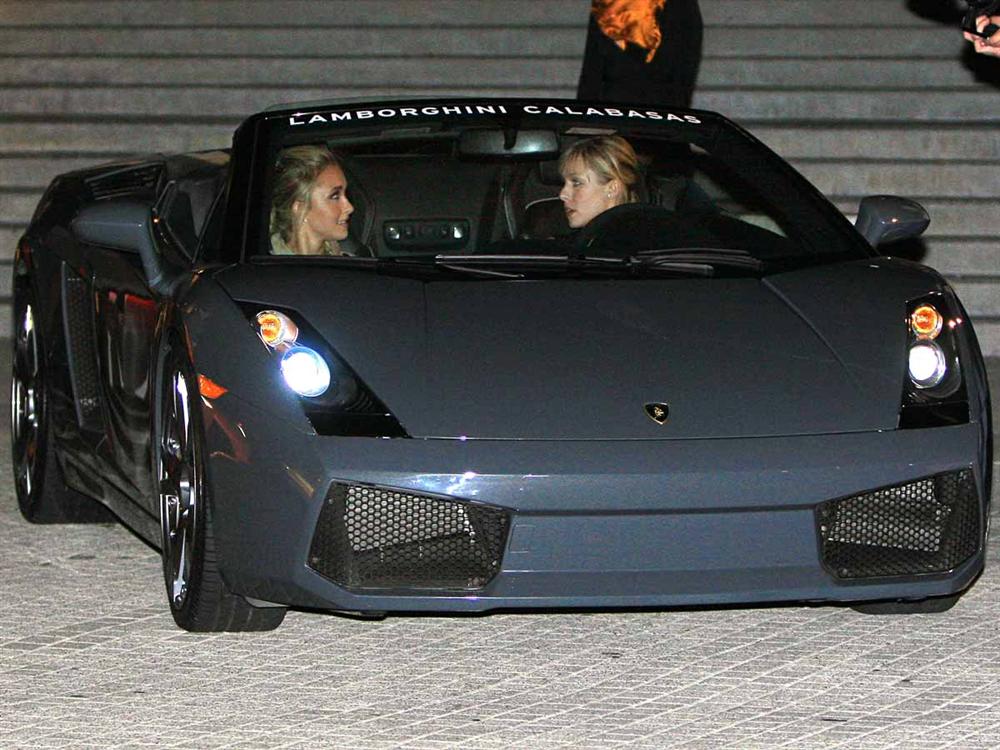 Hayden Panattiere Kristen Bell Lamborghini