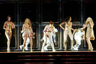 Spice Girls Performing