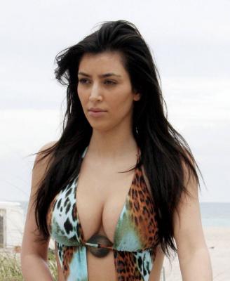 Kim Kardashian in Bikini 22.jpg