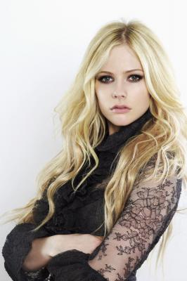 Avril Lavigne Elle Quebec 4.jpg