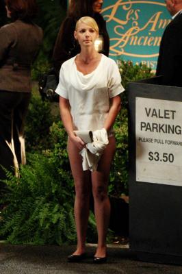 Katherine Heigl filming in panties
