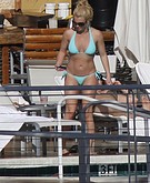 Britney Spears is beach babe