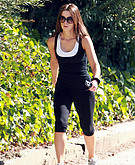  Kate Beckinsale needs personal trainer