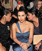 tn kim kardashian 7 Kim Kardashian shines in Vera Wang