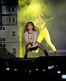 tn rihanna 5 Rihanna performing in Brazil
