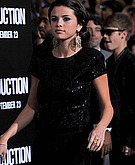 tn selena gomez 5 Selena Gomez at the Abduction premiere 