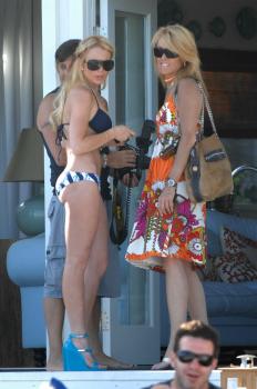 Lindsay Lohan Bikini 3.jpg