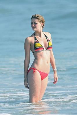 Mischa Barton in bikini