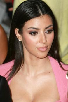 Kim Kardashian 16.jpg