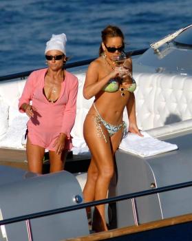 Mariah Carey Bikini 4.jpg