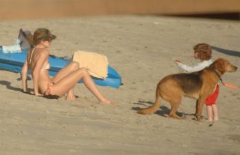 Charlize Theron Bikini Beach16.jpg