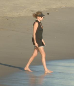 Charlize Theron Bikini Beach5.jpg
