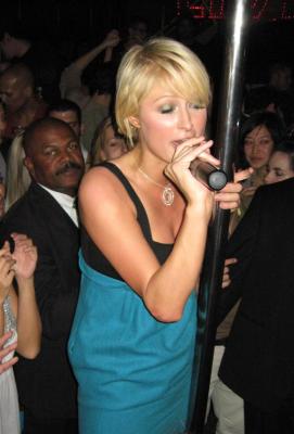 Paris Hilton Clubbing