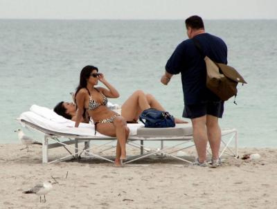 Kim Kardashian in Bikini 21.jpg