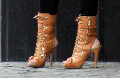 Hilary Duff shoes
