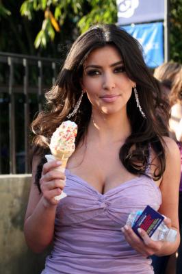 Kim Kardashian 7.JPG