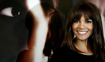 Halle_Berry_at_Perfect_Stranger_photocall_in_Rome_6.jpg